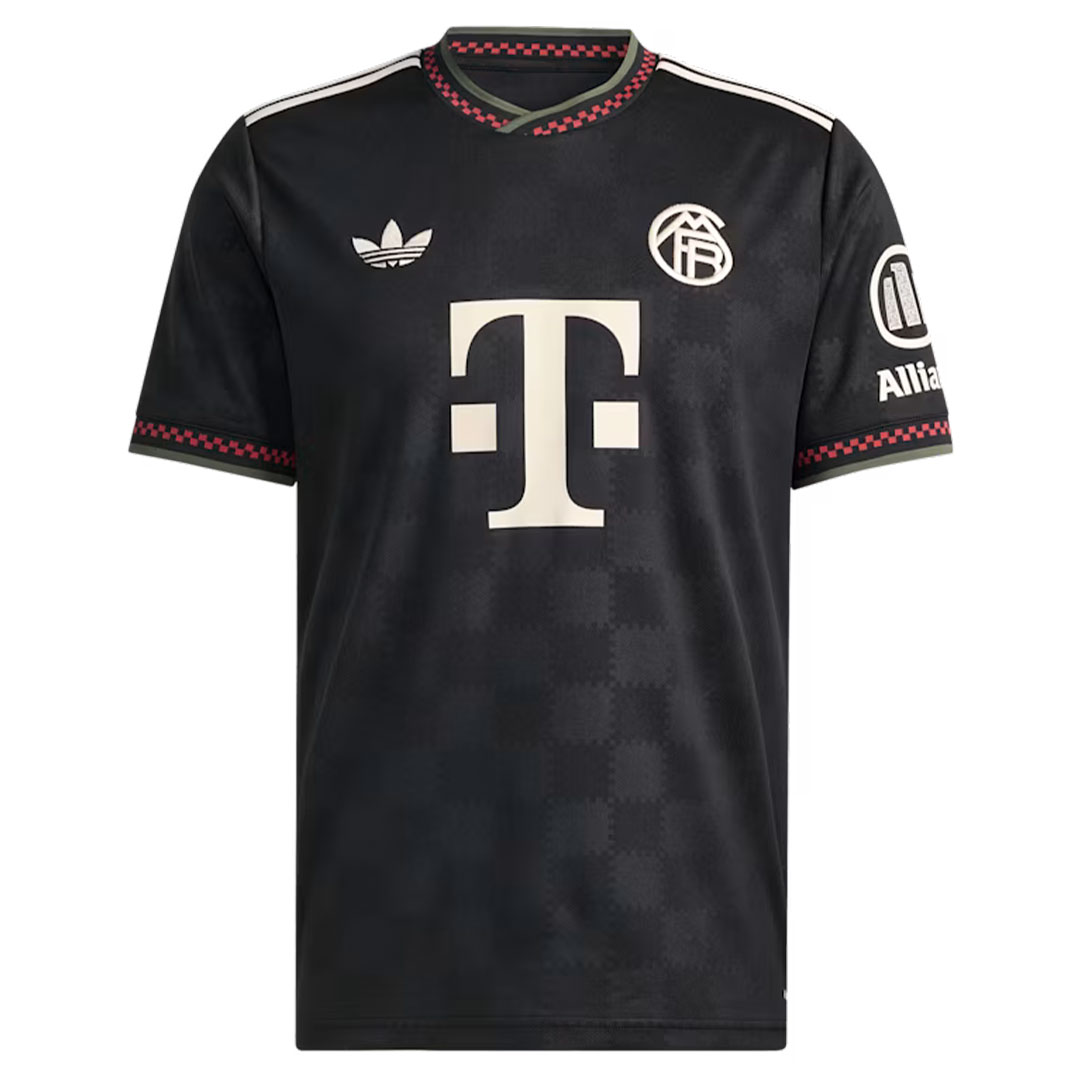 Bayern Münih 25/26 Alternatif Forma