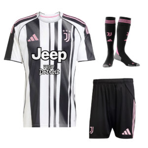 Juventus 25/26 İç Saha Forma Şort Konç Set