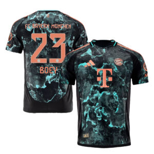 Sacha Boey Bayern Münih 2024/25 Deplasman Forma