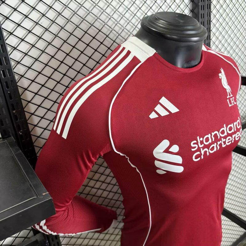 Liverpool 25/26 Uzun Kollu Profesyonel Maç İç Saha Forma - Görsel 3